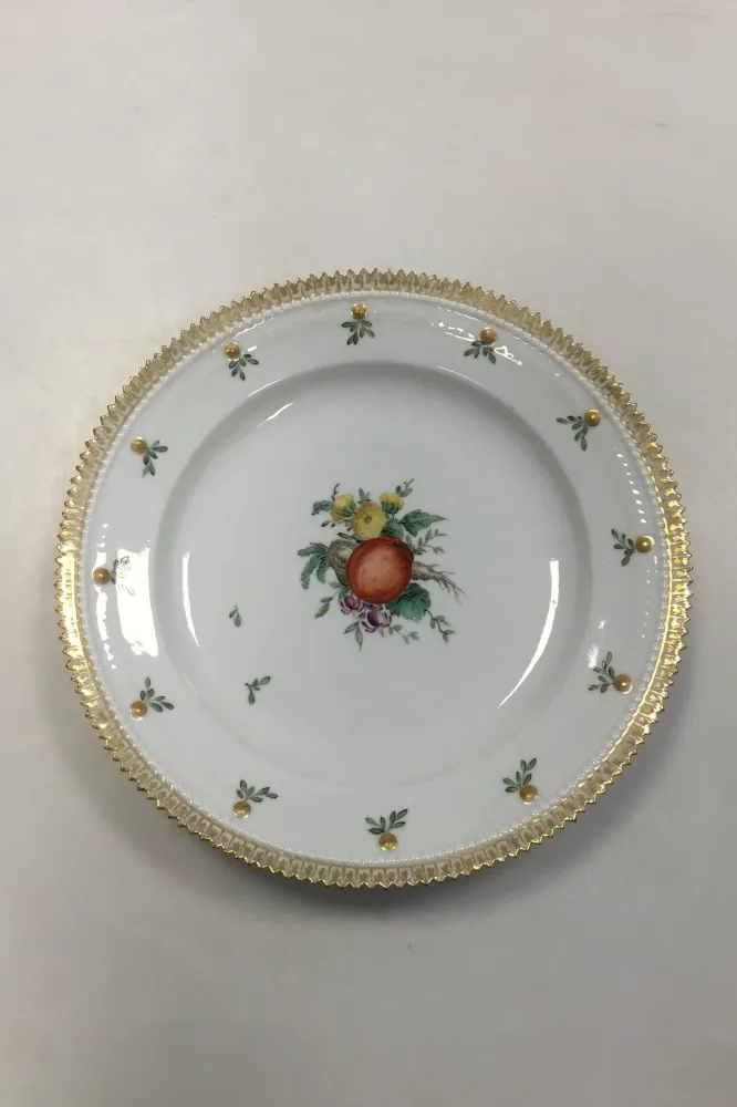 Royal Copenhagen Flora Danica Juliane Marie Frokosttallerken No 17/3550
