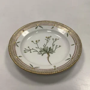 Royal Copenhagen Flora Danica Salat Tallerken No 20 / 3573
