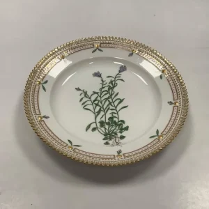 Royal Copenhagen Flora Danica Salat Tallerken No 20/3573