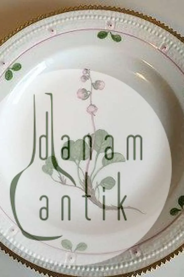 Royal Copenhagen Flora Danica Spisetallerken No 735/3549