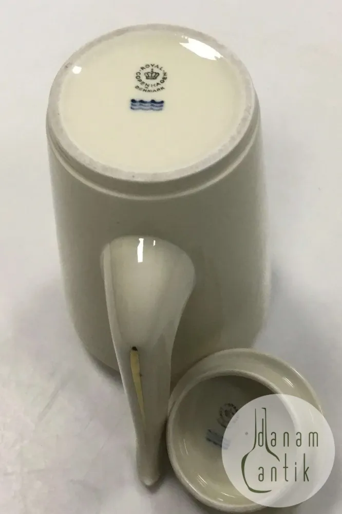 Royal Copenhagen Glat Creme stel med guldkant Kaffekande No 9533