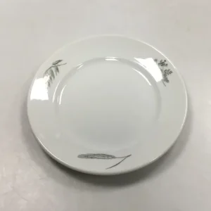 Royal Copenhagen Hotelporcelæn dekoreret med vilde planter Kagetallerken No 6006