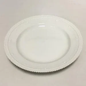 Royal Copenhagen Hvid Flora Danica Perlestel Frokosttallerken No 3550