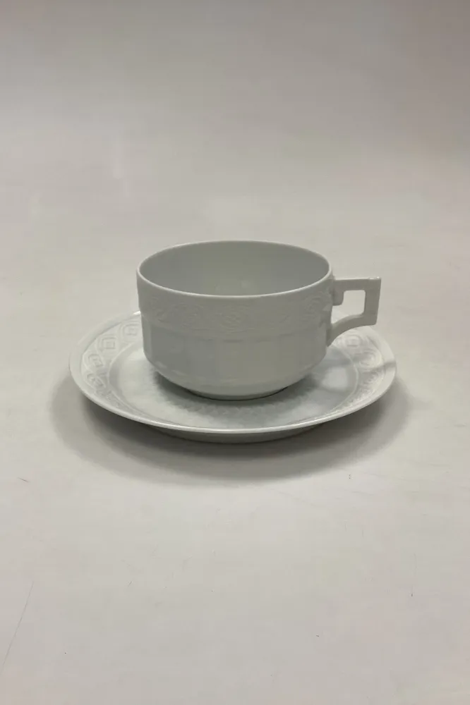 Royal Copenhagen Hvid Vifte Tekop med Underkop No. 84/11554