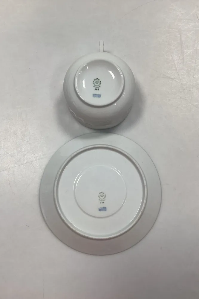 Royal Copenhagen Hvid Vifte Tekop med Underkop No. 84/11554