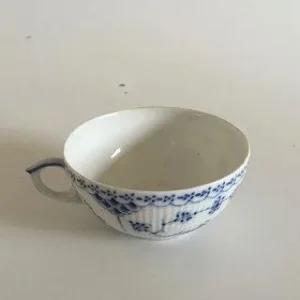 Royal Copenhagen Musselmalet Halvblonde Tekop No 081