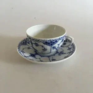 Royal Copenhagen Musselmalet Halvblonde Tekop No. 713