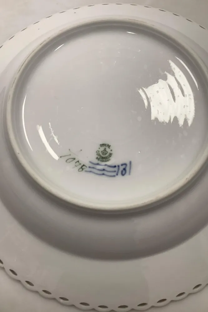 Royal Copenhagen Musselmalet Helblonde Dyb Tallerken med guld No 1078