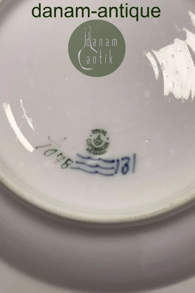 Royal Copenhagen Musselmalet Helblonde Dyb Tallerken med guld No 1078