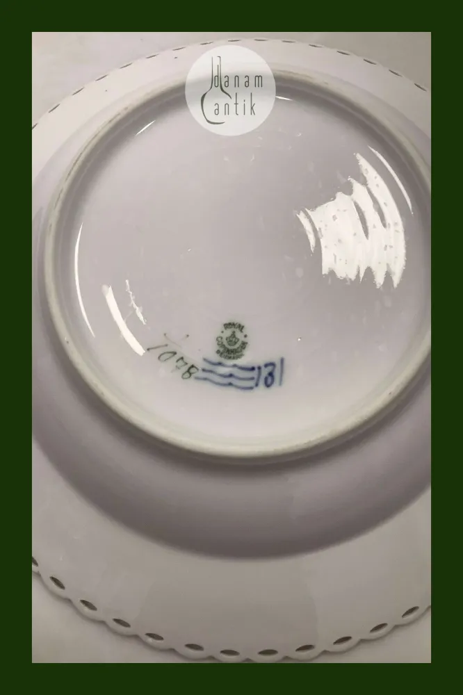 Royal Copenhagen Musselmalet Helblonde Dyb Tallerken med guld No 1078