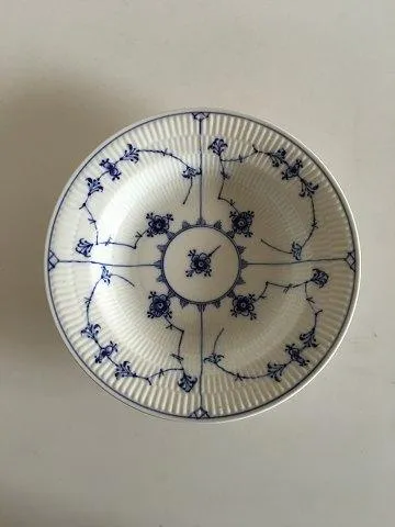 Royal Copenhagen Musselmalet Riflet Dyb Tallerken No. 165