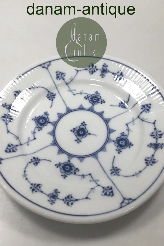Royal Copenhagen Musselmalet Riflet Hotel Kagetallerken No 2055