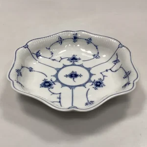 Royal Copenhagen Musselmalet Riflet Hotel skål No. 2195