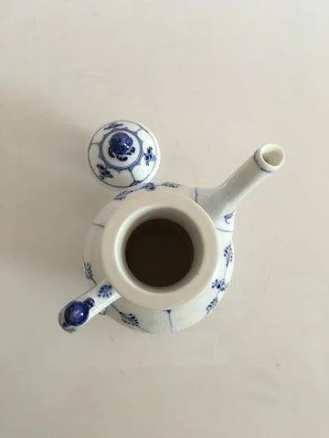 Royal Copenhagen Musselmalet Riflet Kaffekande No. 47