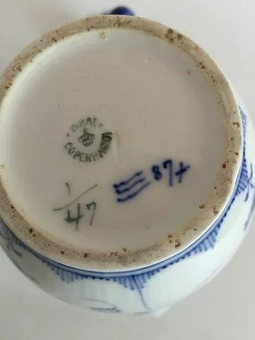 Royal Copenhagen Musselmalet Riflet Kaffekande No. 47