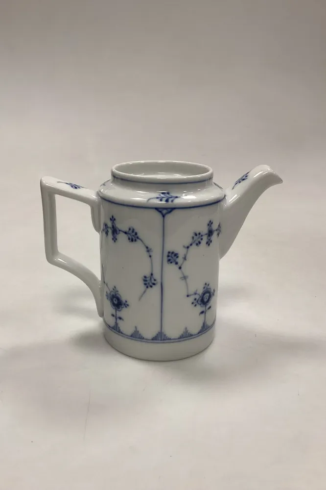 Royal Copenhagen Musselmalet Riflet Kaffekande No. 369