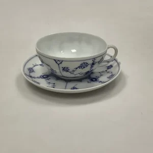 Royal Copenhagen Musselmalet Riflet Kaffekop med underkop no.88.