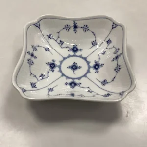 Royal Copenhagen Musselmalet Riflet Kartoffelskål No. 26