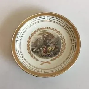 Royal Copenhagen Mytologisk dekoration med Amor Kagetallerken