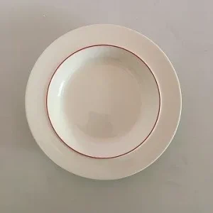 Royal Copenhagen Rødtop / Rødkant Dyb Tallerken No. 3072