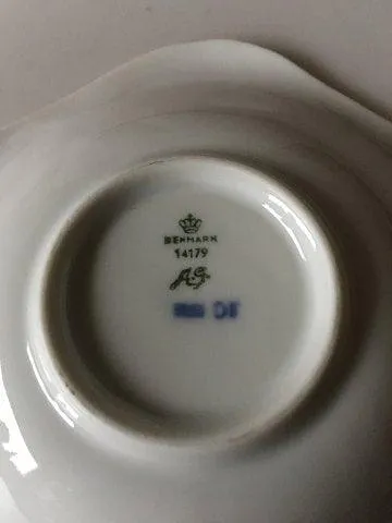 Royal Copenhagen Rosa Konkylie Mocca Kop og Underkop No 14179