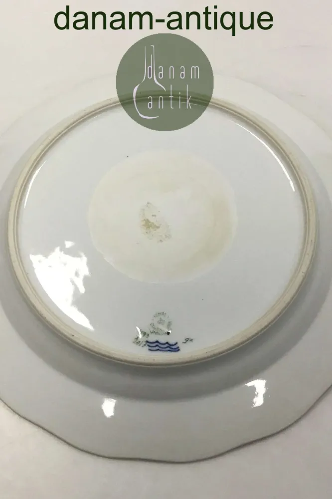 Royal Copenhagen Saksisk Blomst Let Bicelle Fad No 493/2017