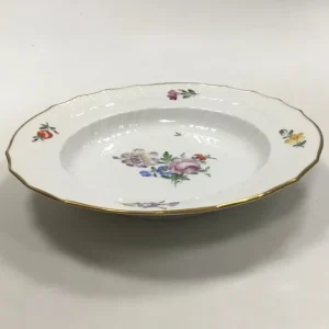 Royal Copenhagen Saksisk Blomst Let Dyb Tallerken No 493/1620