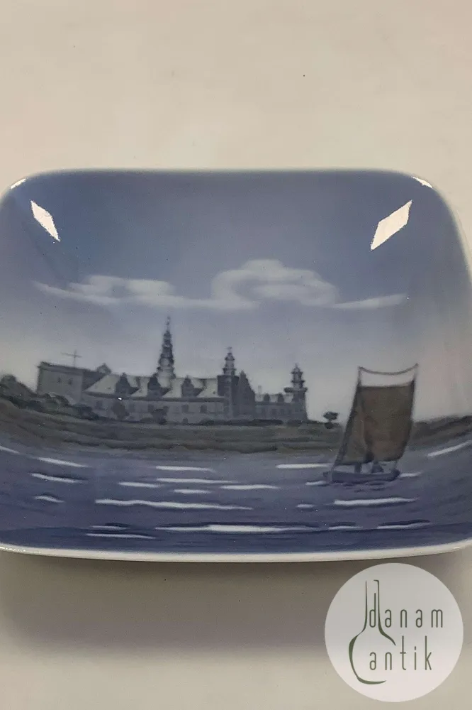 Royal Copenhagen Skål og askebæger No 3358 Kronborg