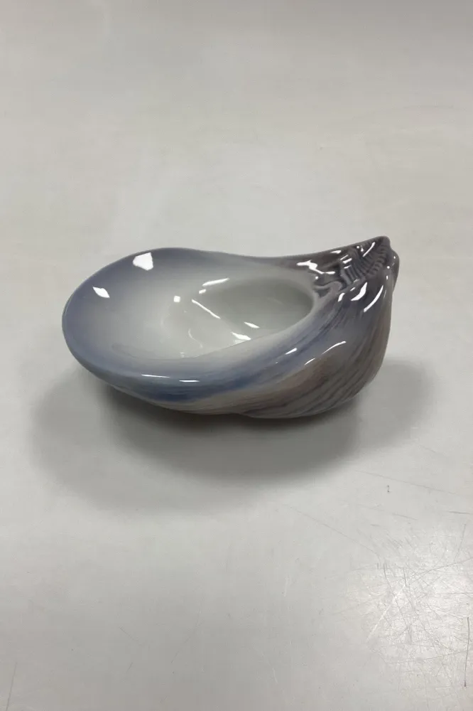 Royal Copenhagen Skål/Pibeholder med firmalogo ØTA No. 4553