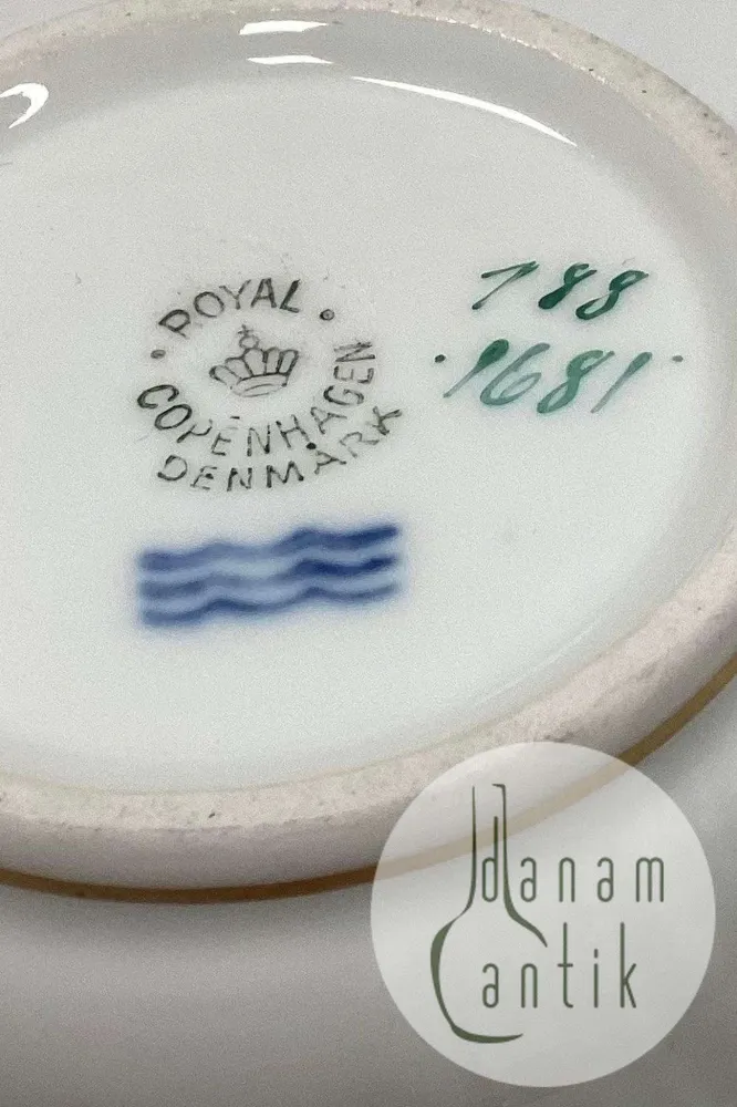 Royal Copenhagen Stel 788 Sukkerskål No 1680