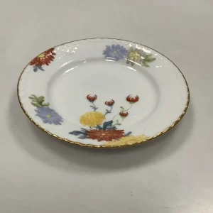 Royal Copenhagen Stel No 93 Hvid Halvblonde m. Blomster og Guldkant Kagetallerken