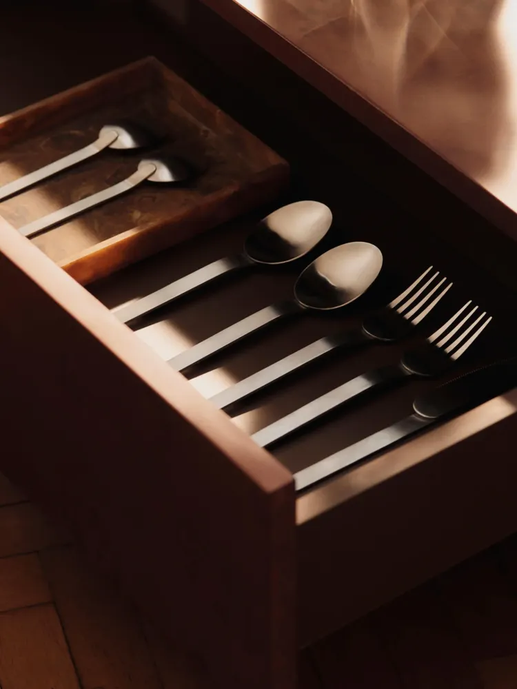 Stelo Cutlery - Set 4 - Brushed Stainless Steel