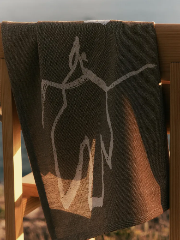 Vuelo Tea Towel - Sugar Kelp/Off-White