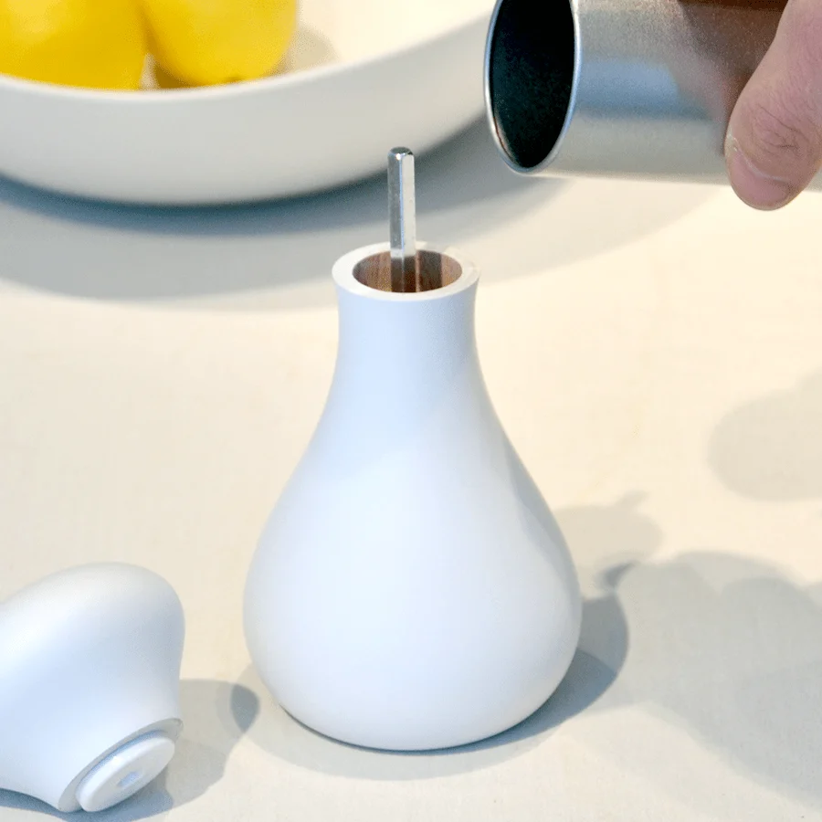 FLO SALT & PEPPER KVARNAR VITA WIREWORKS