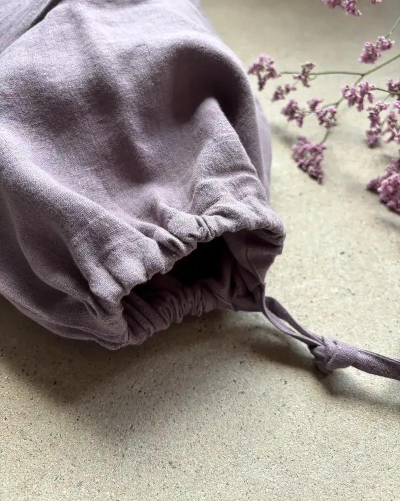 Tygpåse i naturlinne (Dusty Lavender) | Liten