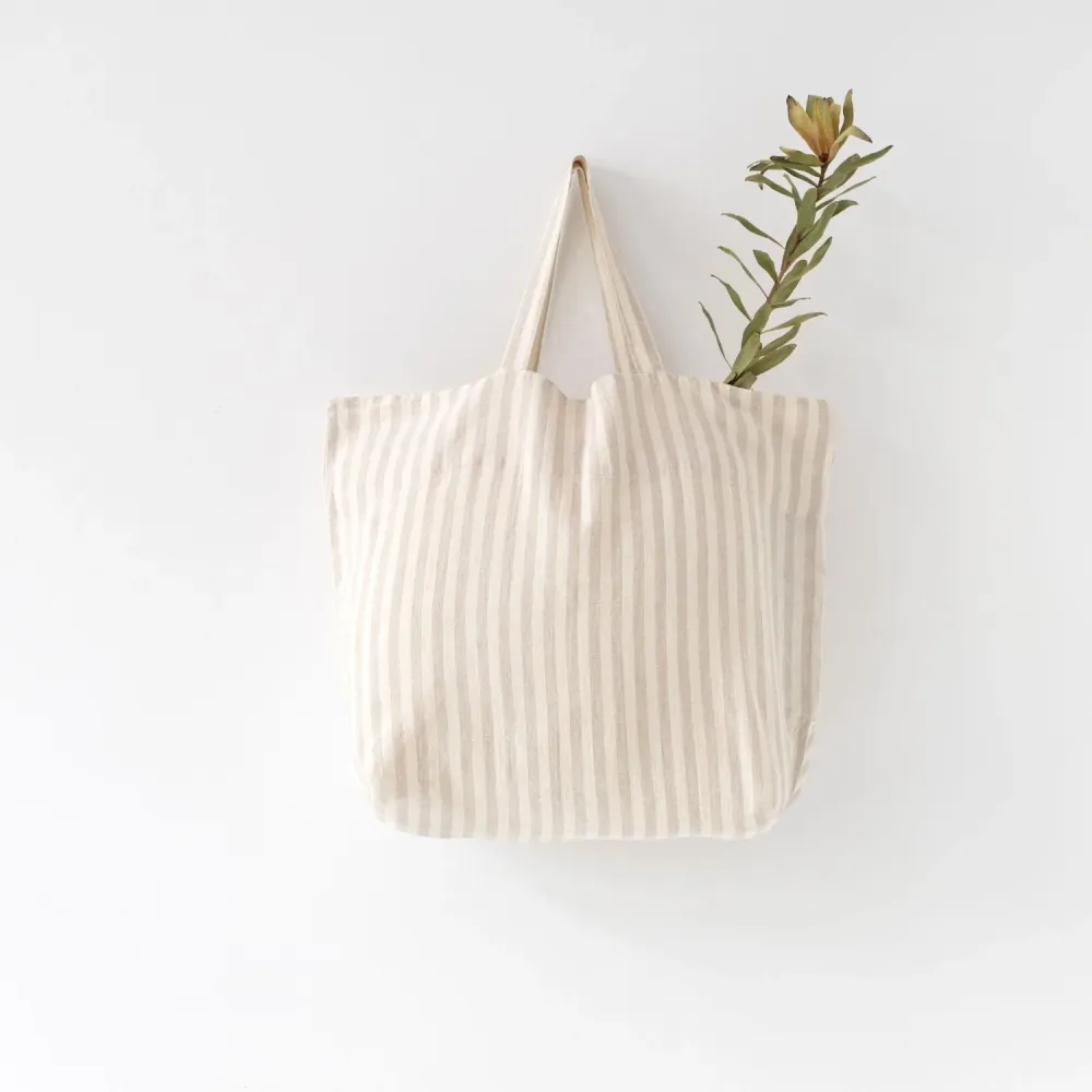 Tygväska i naturlinne (Stor) | Natural stripe