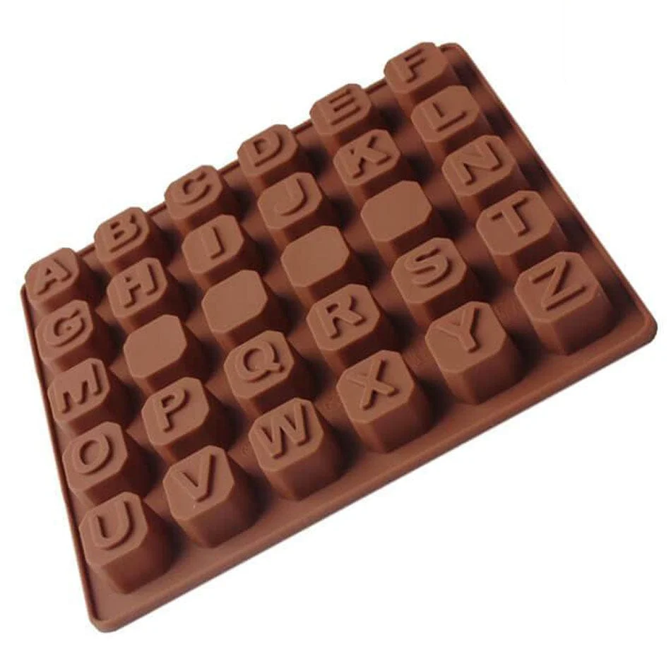 Bakform och choklad: Bokstäverna i alfabetet