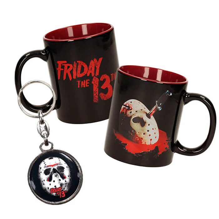 Friday 13th Mug + Metal Nyckelring