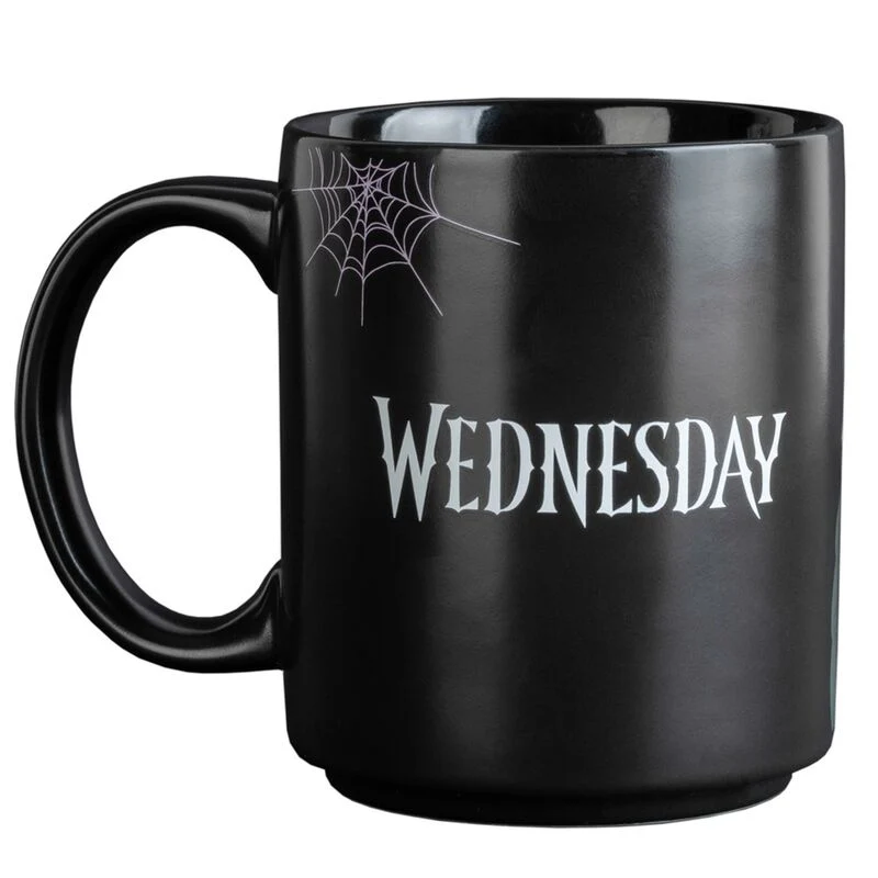Wednesday Addams Mugg 350ml – Ideal för varje Addams-fan