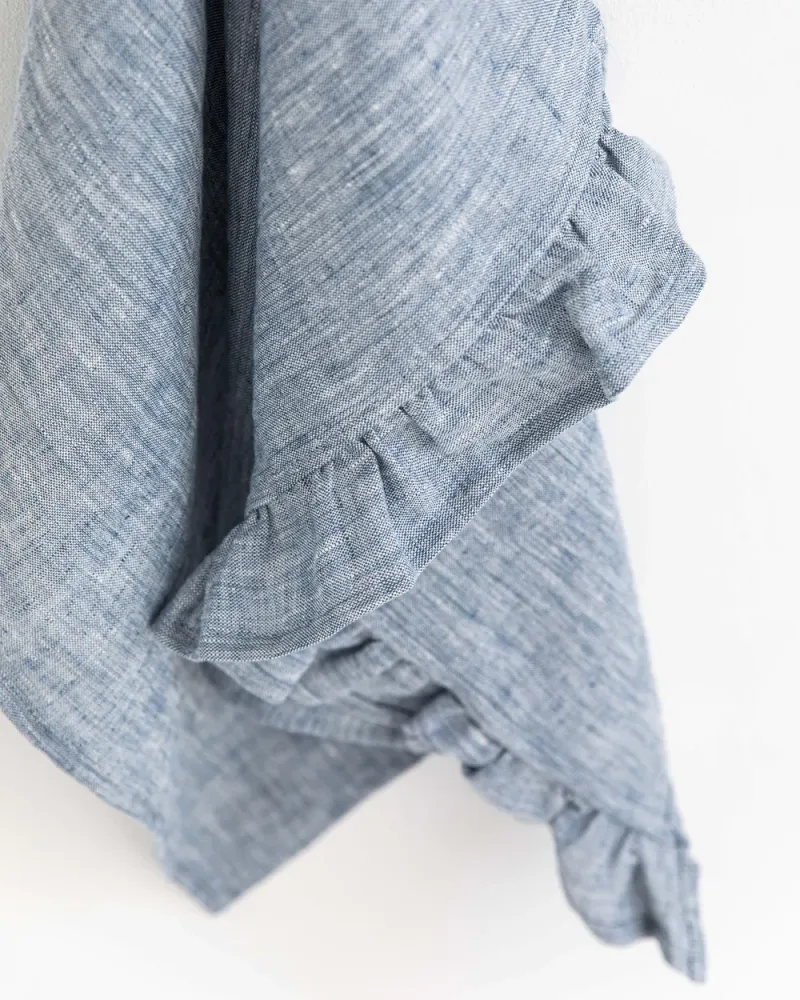 Kökshandduk med volang indigo melerad) | Magic Linen