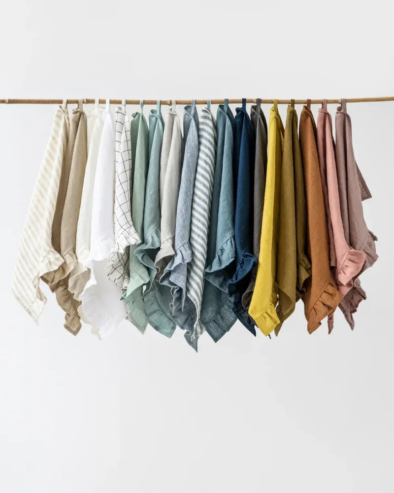 Kökshandduk med volang indigo melerad) | Magic Linen