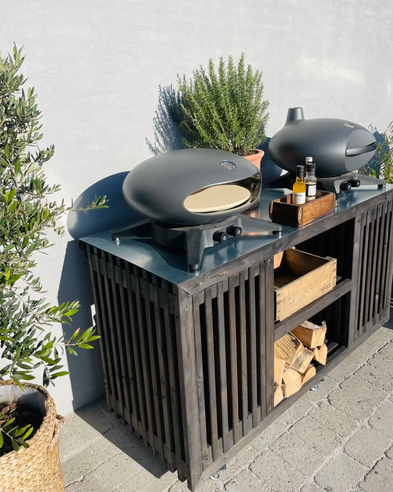 Luksus Grillbord med Dobbelt Gasflaskeskjuler | Sorte traller 52