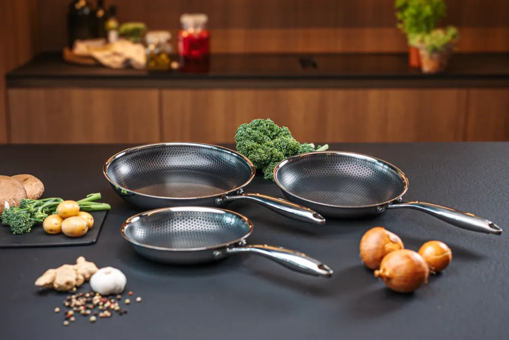 Stekpanneset FunNordic Hâws Santo 20 + 24 + 28 cm, hybridbeläggning