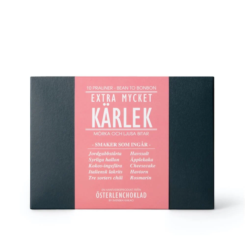 Handgjorda chokladpraliner i presentask med budskap I Extra mycket kärlek