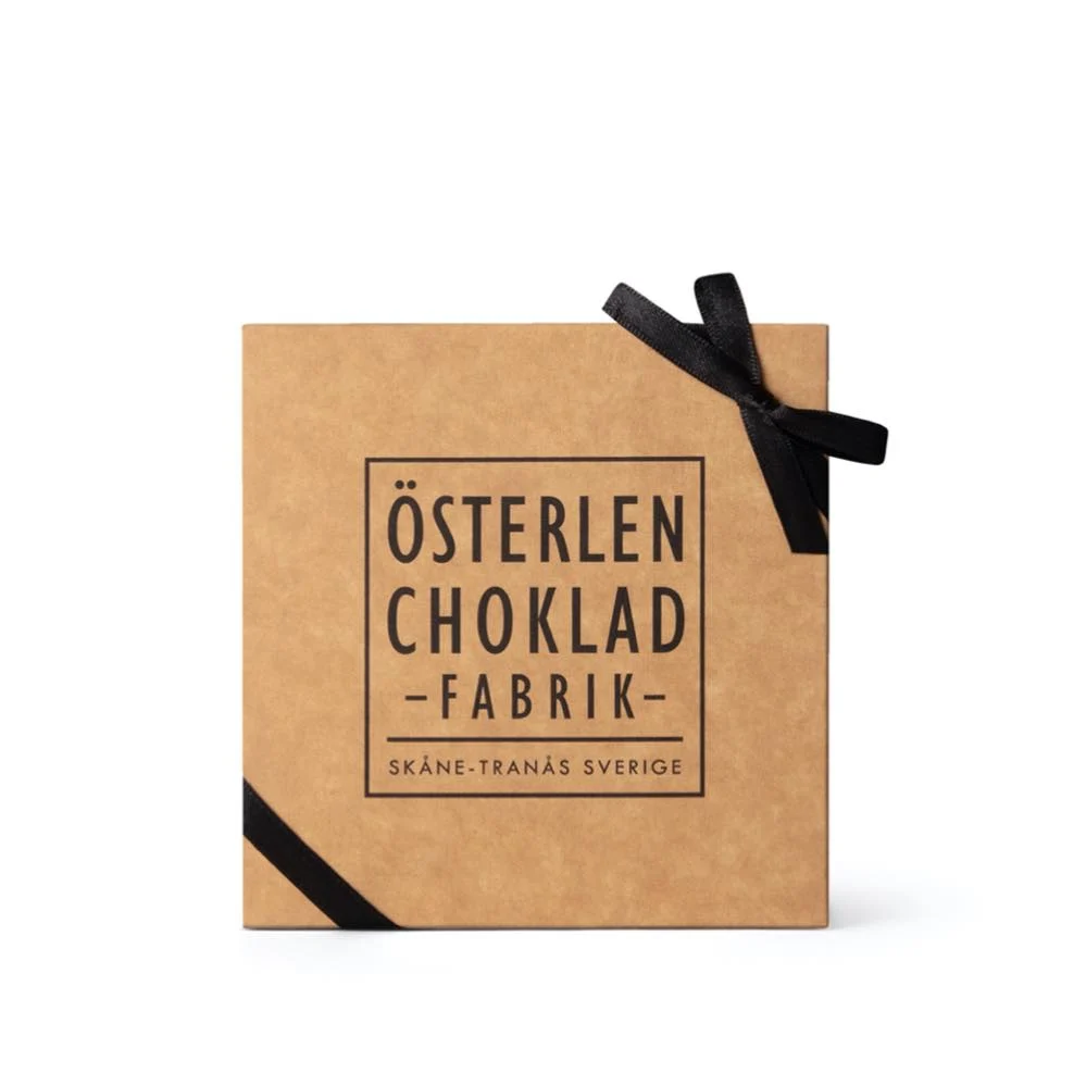 Liten exklusiv presentask med 12 handgjorda praliner