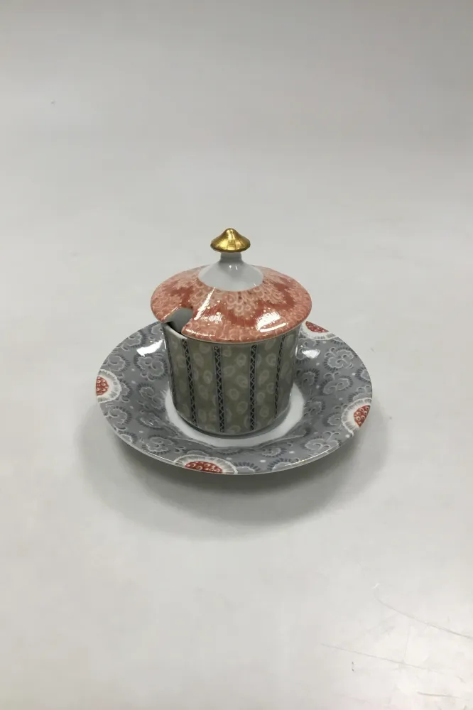 Royal Copenhagen Fairytale Sennepskrukke No 200