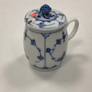 Royal Copenhagen Musselmalet Riflet Sennepskrukke med låg No. 137
