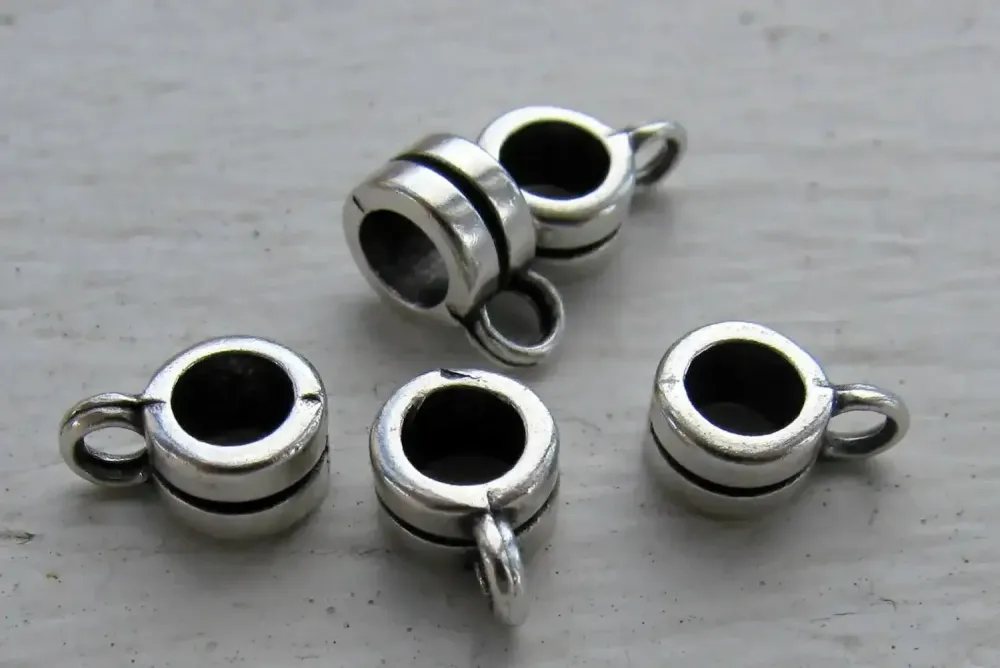 Berlockhållare silverfärgad - Mindre med streck på mitten, 5-pack