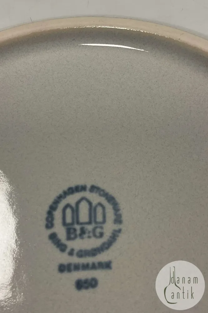 Bing og Grøndahl Glaseret Stentøj Coppelia Smørbræt No. 950