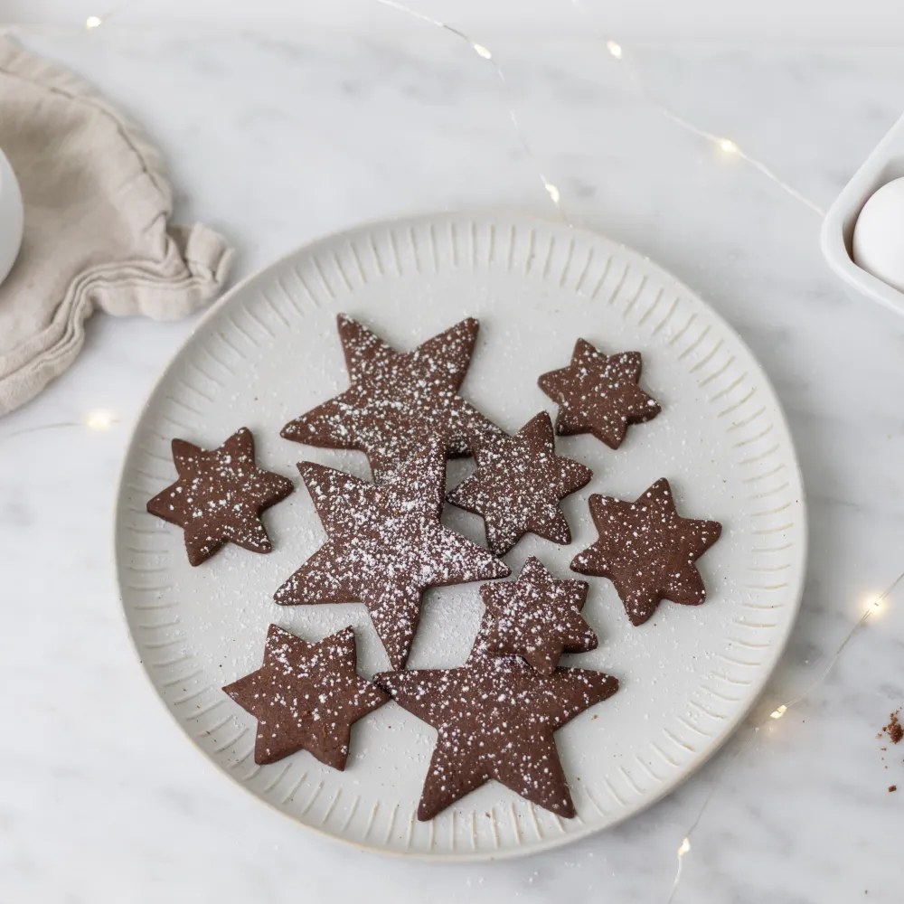 Bakmix chokladkakor gjorda av mörk mördeg